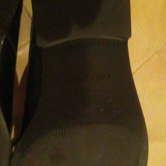 Shoes - Picture 5 of 5